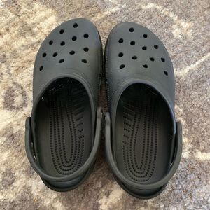 Black Crocs
